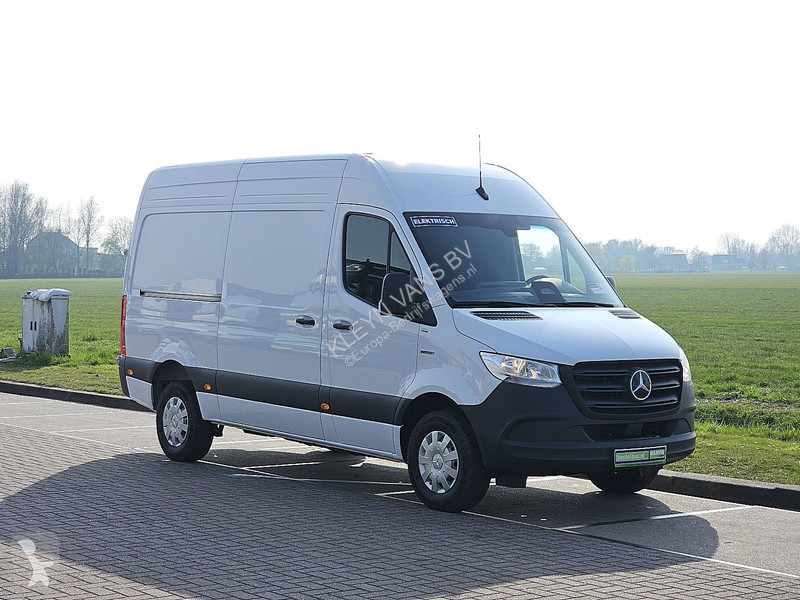 عربة نفعية Mercedes 314 56kWh 220Km WLTP