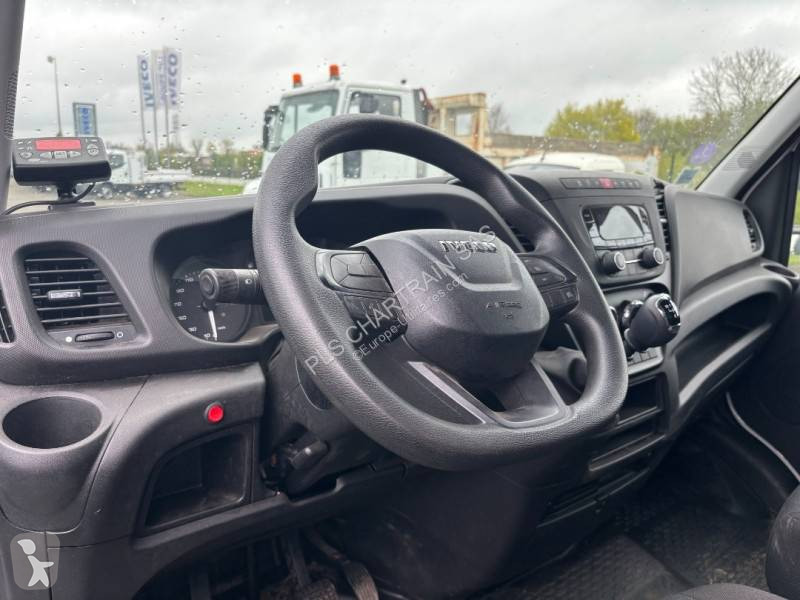 Samochód dostawczy Iveco