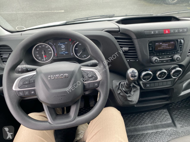 Iveco 35C16H empattement 4100 3.0 Transporter