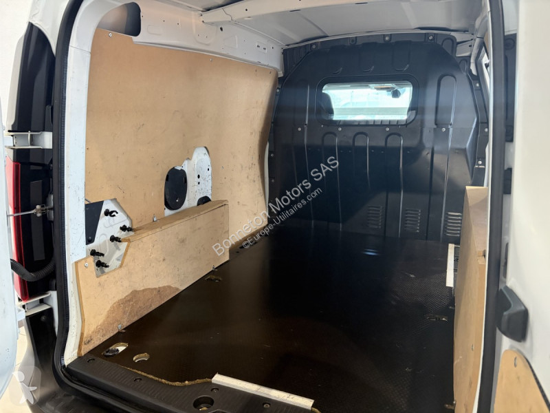 Véhicule utilitaire Renault Confort - Tce 100-22