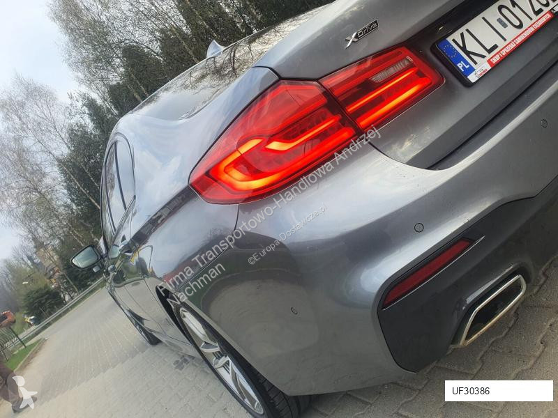 Samochód dostawczy BMW 520xd G30 FULL