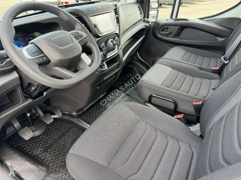 Véhicule utilitaire Iveco 35C16 160CV 3L ACIER...