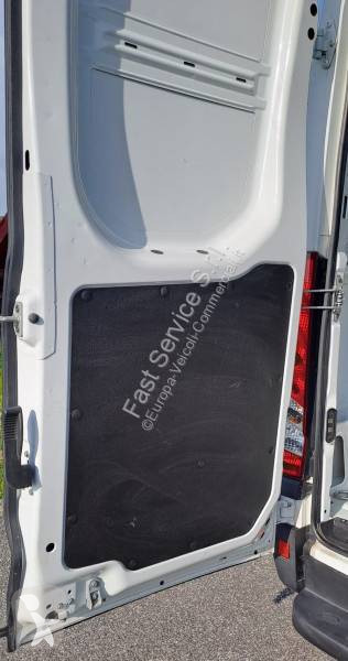 Furgoneta Iveco