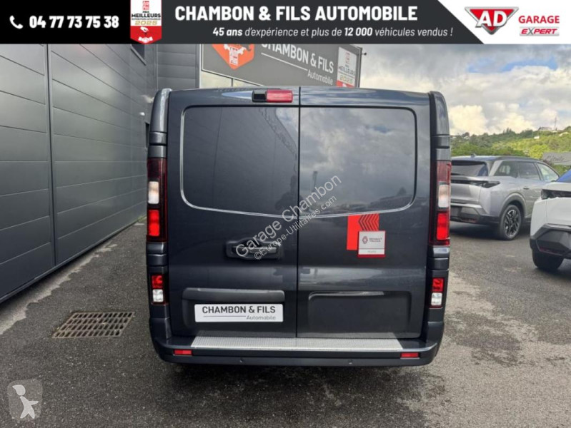 Véhicule utilitaire Renault CABINE APPROFONDIE...