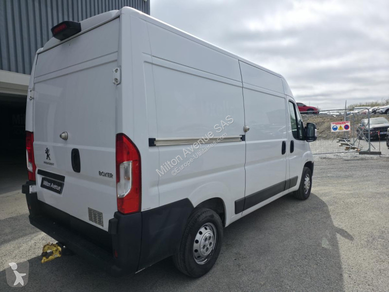 Peugeot BOXER Asphalt 335 L2H2 2.2 BlueHDi 140...