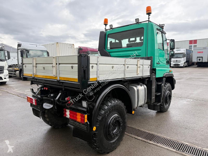 عربة نفعية Unimog   U400...