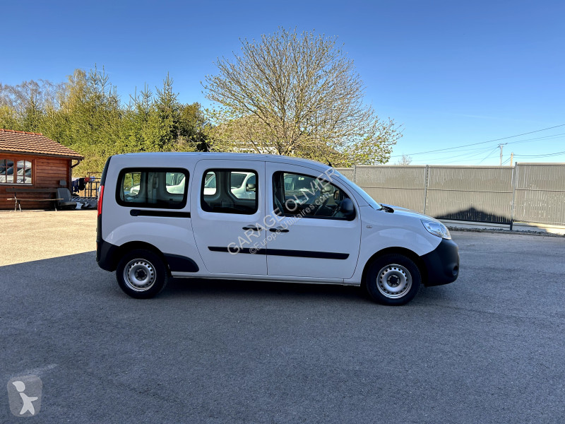 Véhicule utilitaire Renault Maxi Grand Volume...