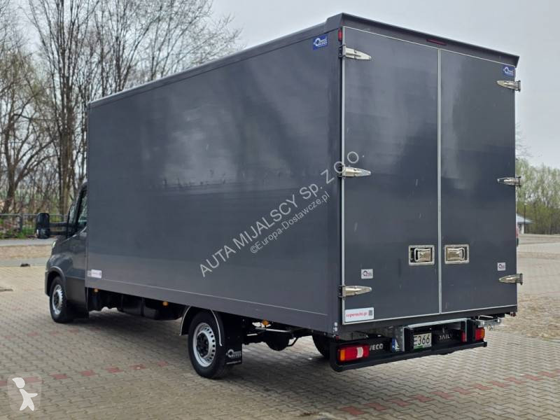 Samochód dostawczy Iveco