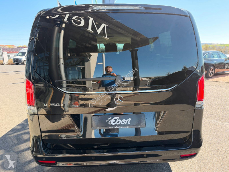 Furgoneta Mercedes V  d AVA DISTRONIC AHK2,5to...
