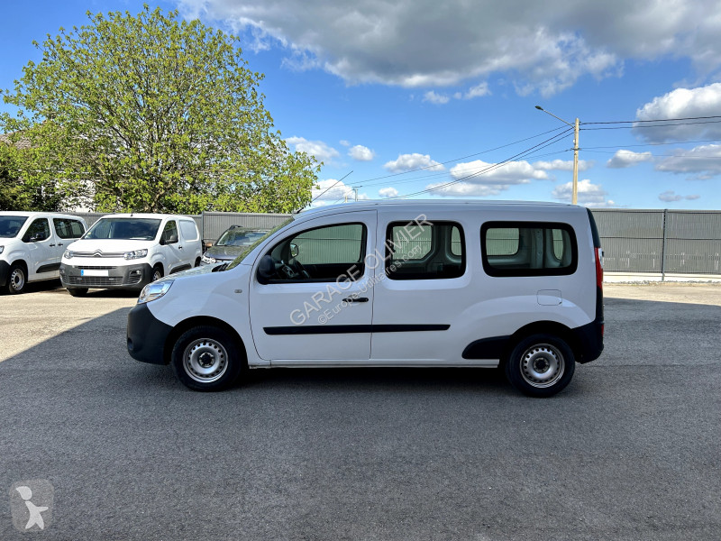 Véhicule utilitaire Renault Maxi Grand Volume...
