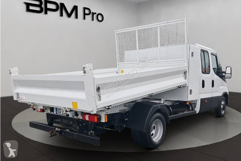 عربة نفعية Iveco