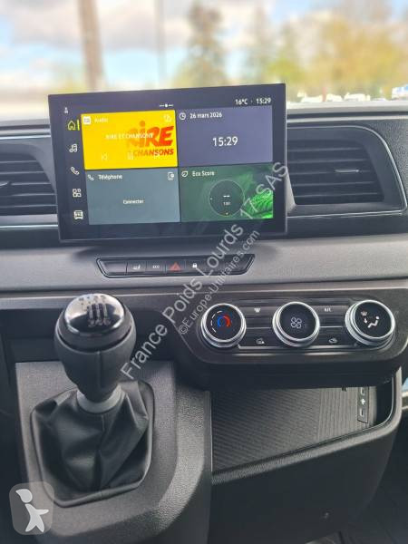 Samochód dostawczy Nissan
