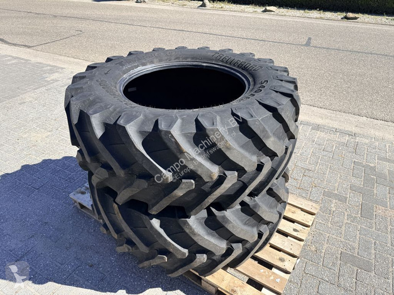Furgoneta Trelleborg 540/65R30 TM800 Banden