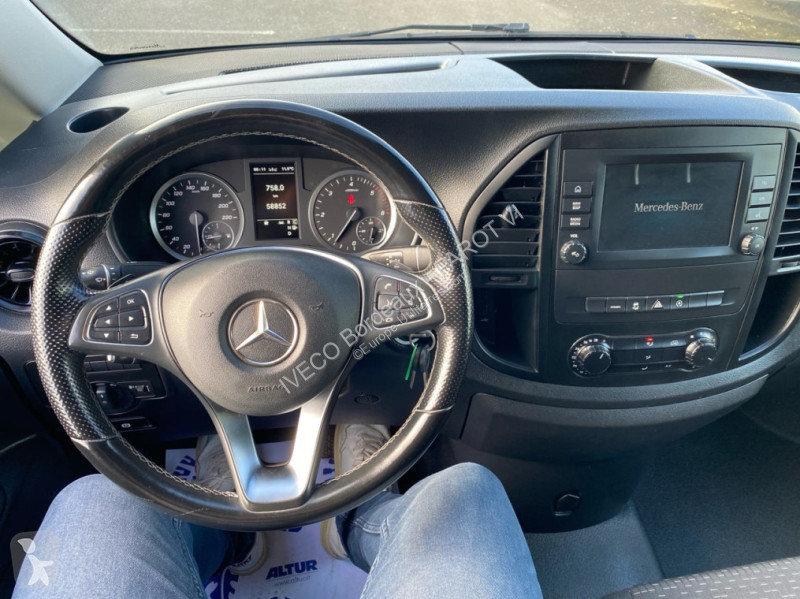 Véhicule utilitaire Mercedes 114 CDI Compact...