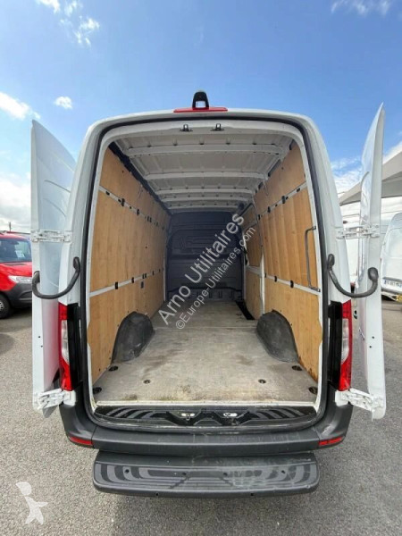 Véhicule utilitaire Mercedes