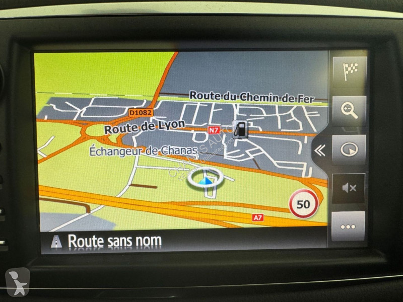 عربة نفعية Toyota Hybride 100h France Business