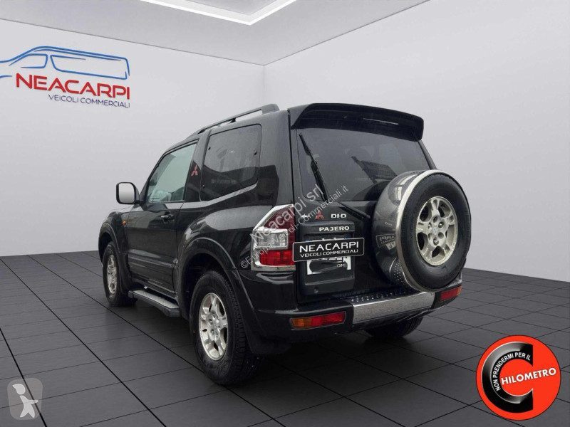 عربة نفعية Mitsubishi