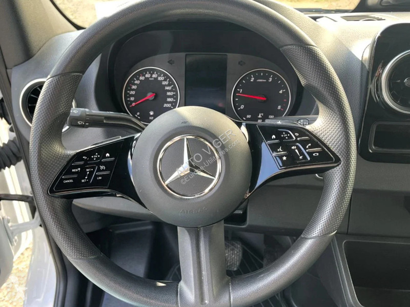 عربة نفعية Mercedes 317 *Carrier Xarios...