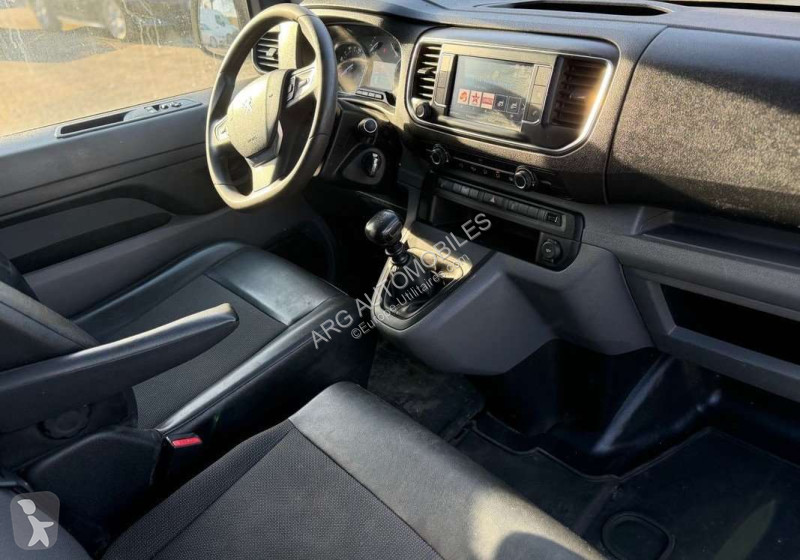 Véhicule utilitaire Peugeot