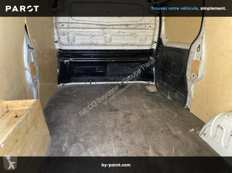 عربة نفعية Renault L2H1 3T 2.0 Blue dCi 130ch...