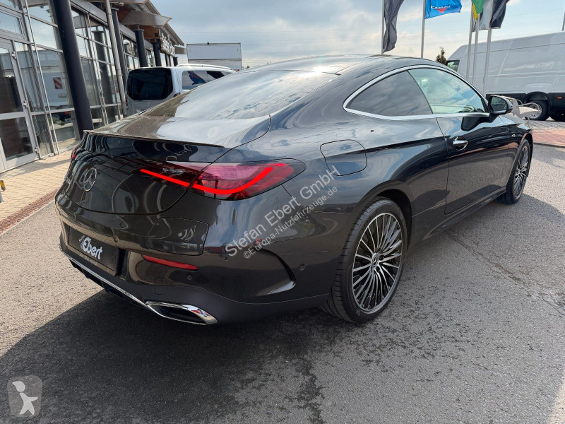 Samochód dostawczy Mercedes E 300 e AMG Premium...