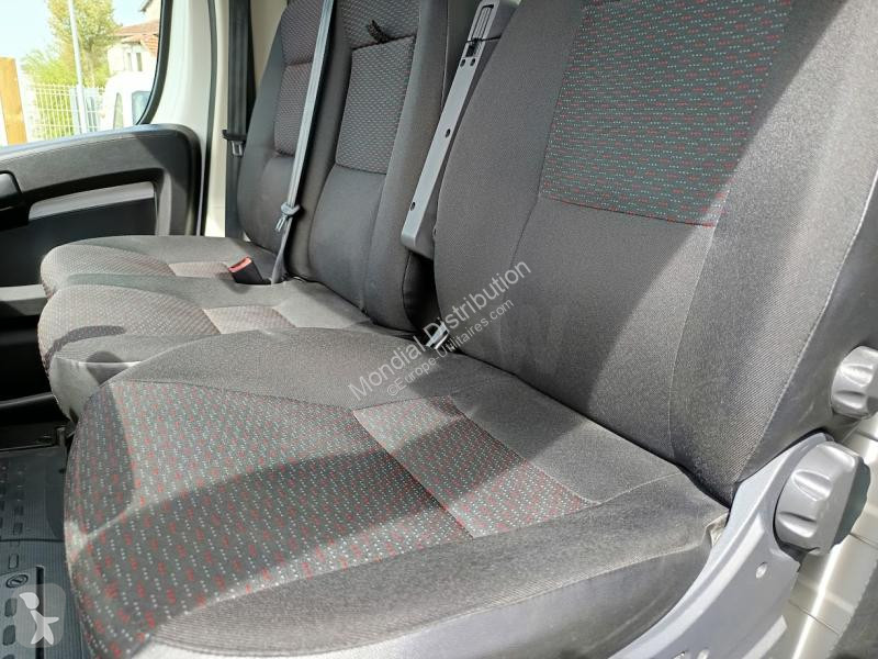 عربة نفعية Peugeot