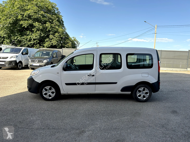 Véhicule utilitaire Renault Maxi Grand Volume...