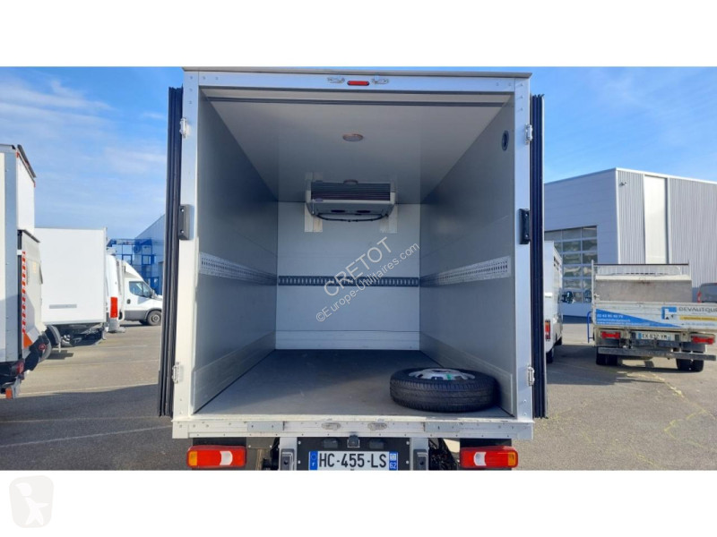 Véhicule utilitaire Iveco DAILY 35C16