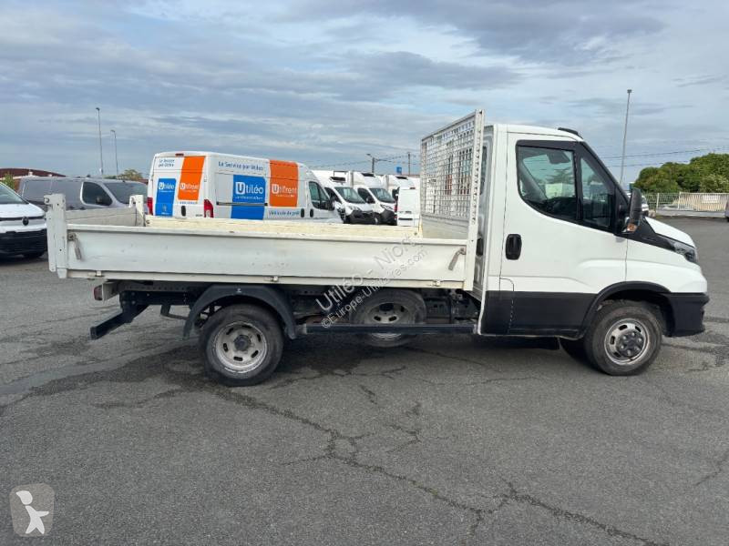 عربة نفعية Iveco