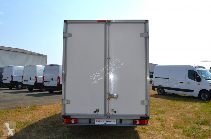 Véhicule utilitaire Renault RENAULT MASTER III...