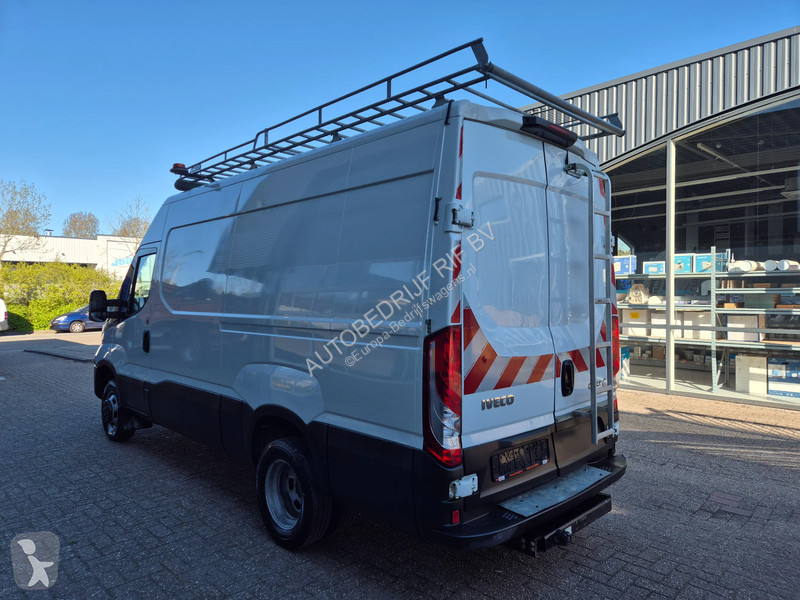 Furgoneta Iveco 35C15 3.0D L2H2 EURO6 GVW 3500KG