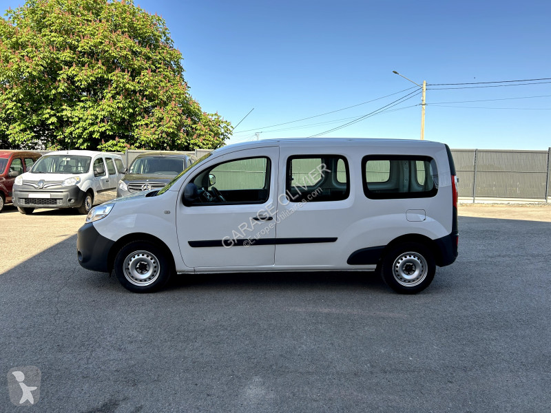 Véhicule utilitaire Renault Maxi Grand Volume...