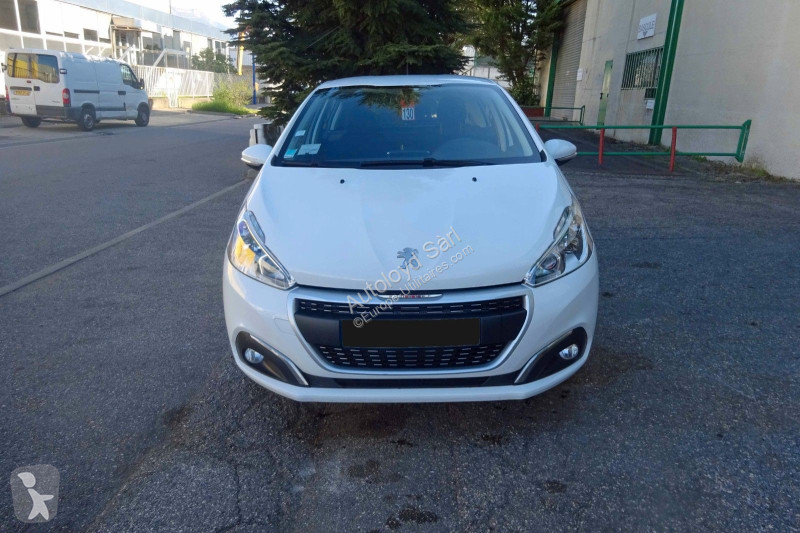 عربة نفعية Peugeot STE 1,2 VTI 82 BVA