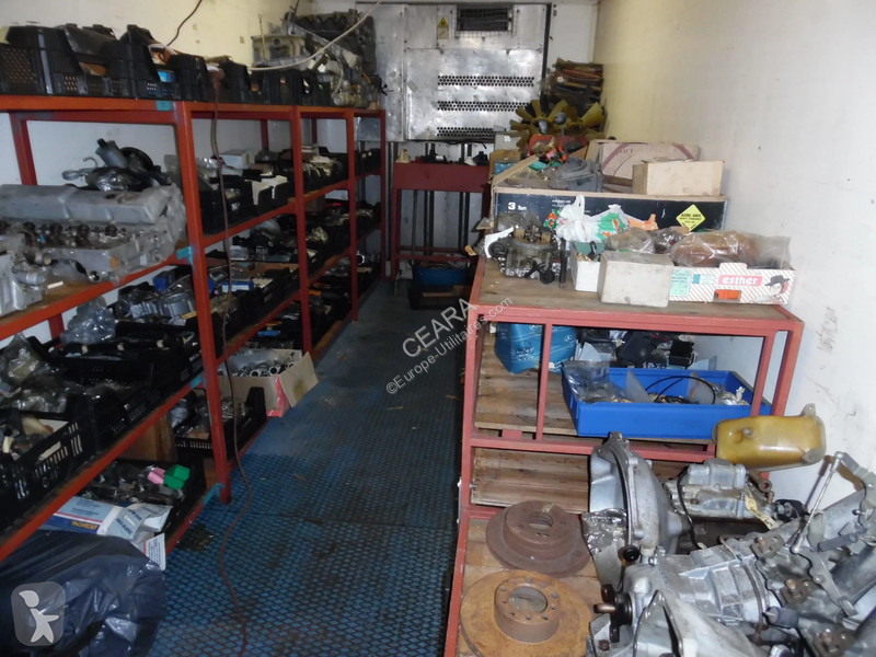 عربة نفعية Mercedes W123 W124 W201 SPARE PARTS...