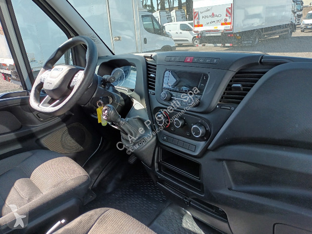 Samochód dostawczy Iveco Daily 35C14