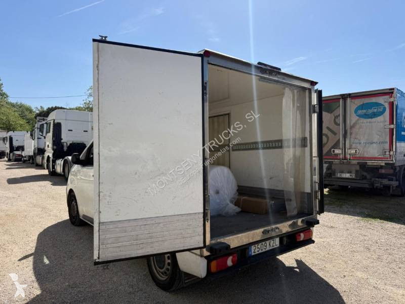 Samochód dostawczy Peugeot