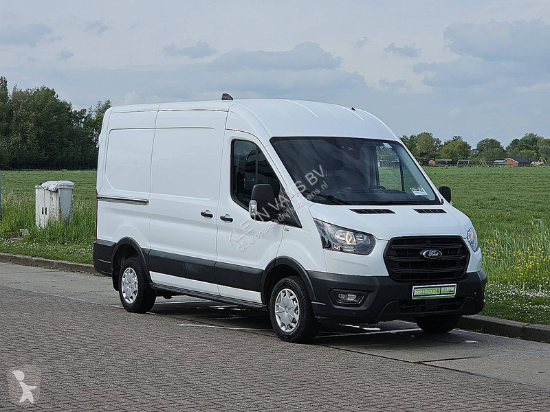 Véhicule utilitaire Ford 2.0 L2H2 Euro6 Trekhaak!