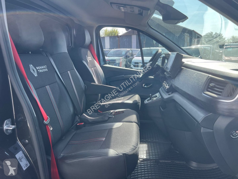 Furgoneta Renault TRAFIC III FG NEUF: NOIR...
