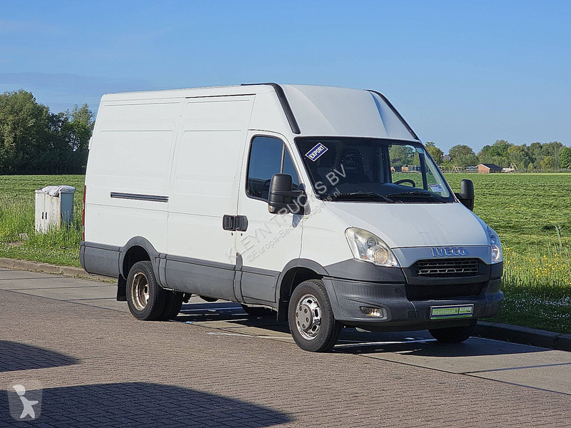 Furgoneta Iveco 50C15 L2H2 3.0 DubbelLucht