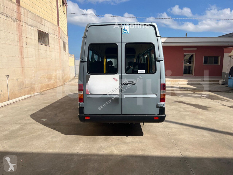 Furgoneta Mercedes