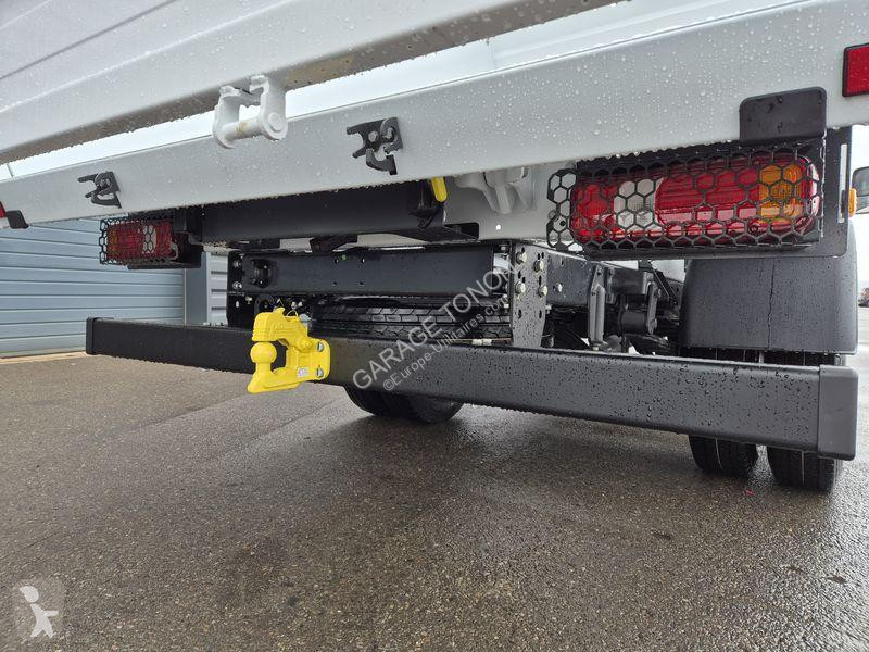 Furgoneta Iveco 35-180 BVA BENNE + COFFRE