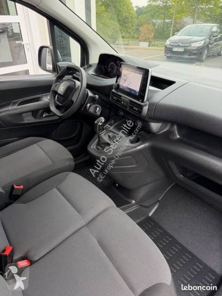 Véhicule utilitaire Peugeot