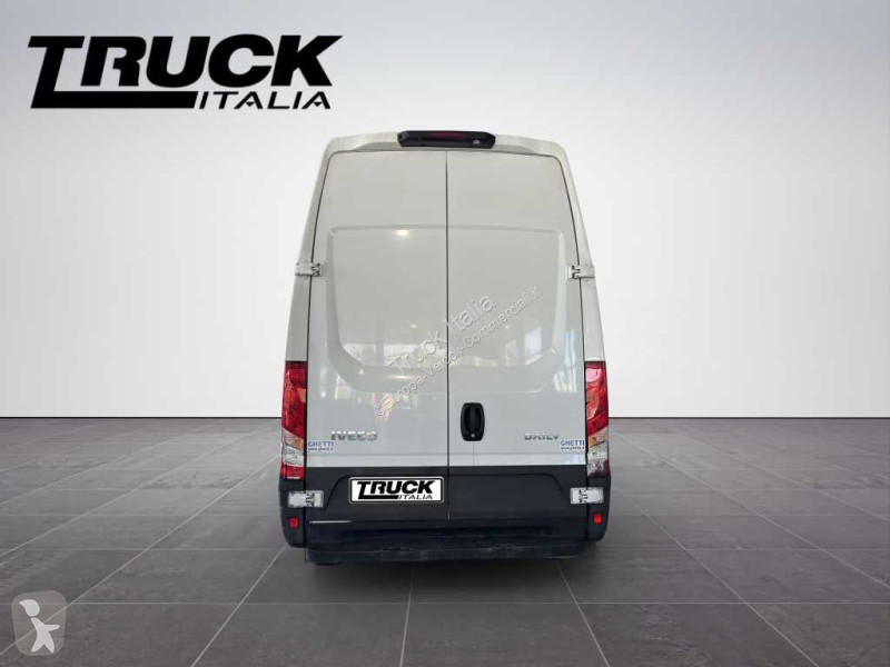 Veicolo commerciale Iveco V 35.16 2022 - 35 S16...