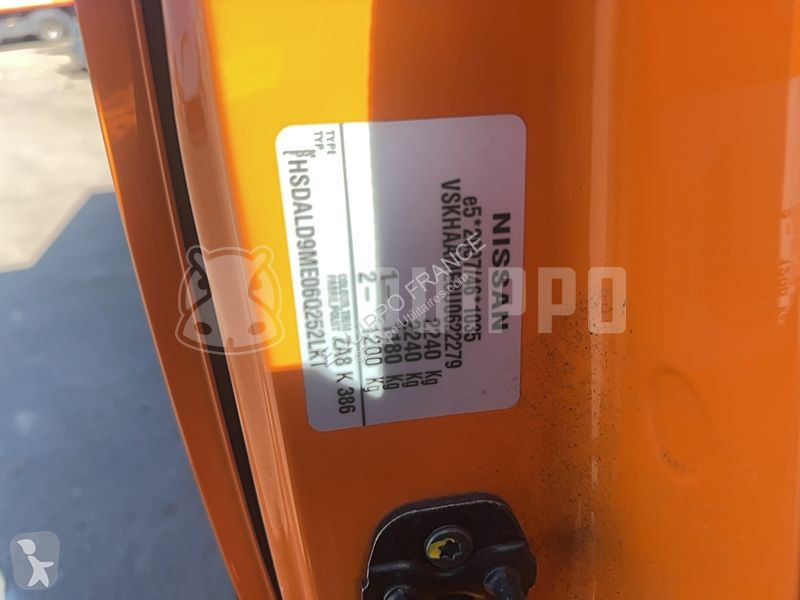 عربة نفعية Nissan e Electric Tipper