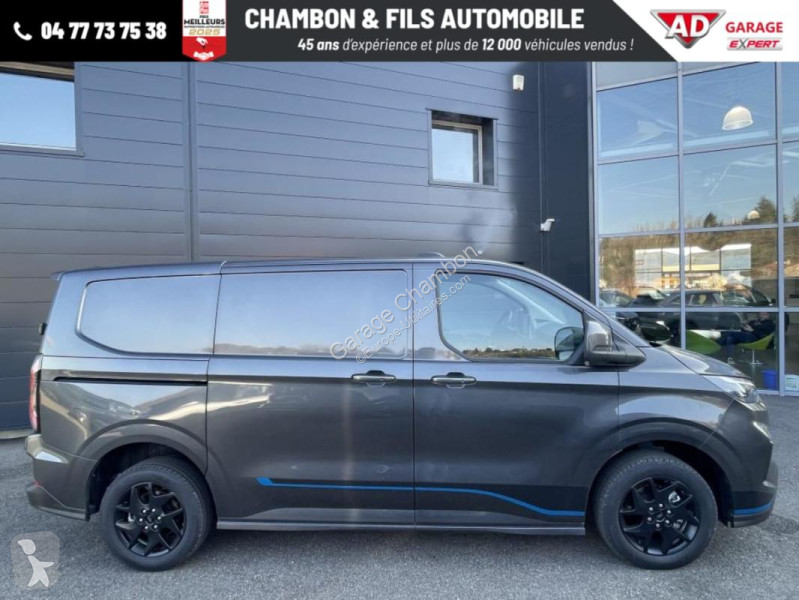 عربة نفعية Ford FOURGON 320 L1H1 2.0 ECOBLUE...