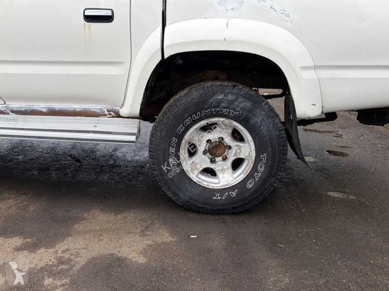 عربة نفعية Toyota 2.4TD 4x4 Steel Suspension...