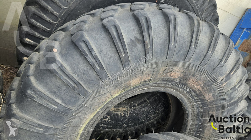 Furgoneta  Tires