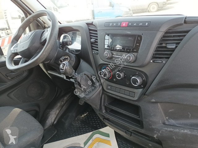 Samochód dostawczy Iveco Daily 35C14