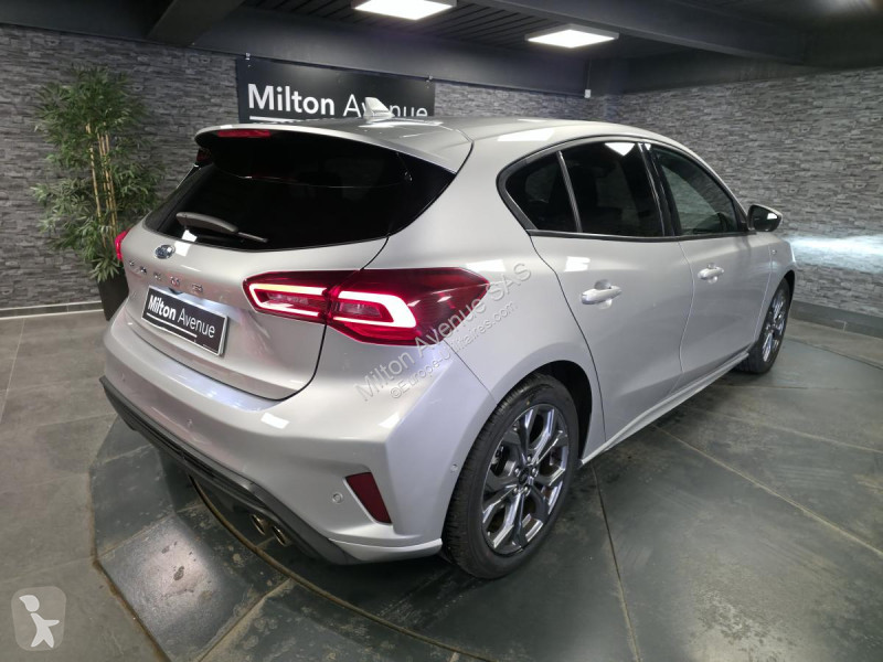 Véhicule utilitaire Ford FOCUS 1.0 EcoBoost...