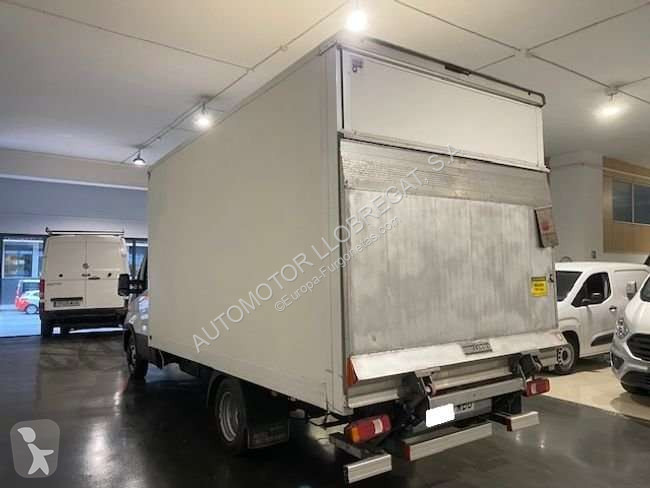 Furgoneta Iveco